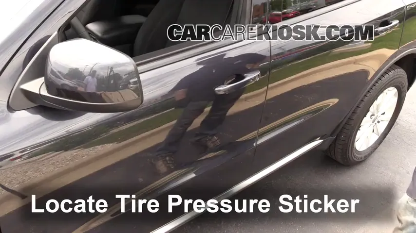 2014 Dodge Durango SXT 3.6L V6 FlexFuel Tires & Wheels Check Tire Pressure